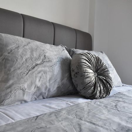 Marias Apartment - In City Centre,Near Beach 拉纳卡 外观 照片