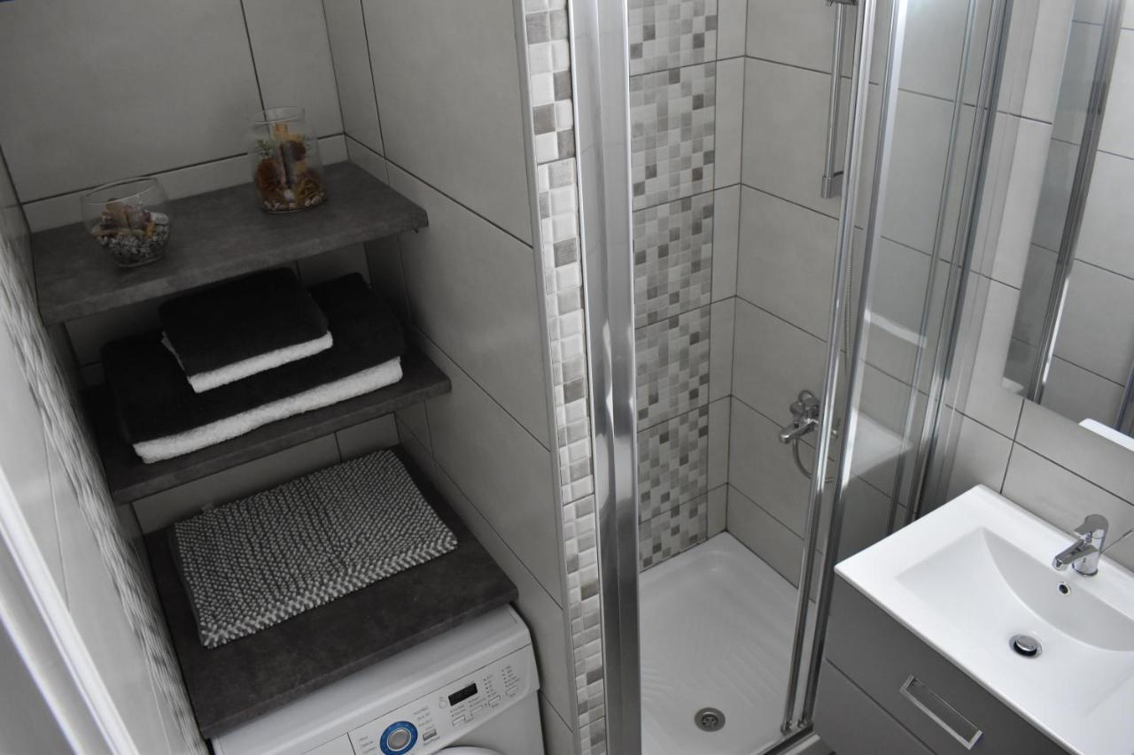 Marias Apartment - In City Centre,Near Beach 拉纳卡 外观 照片