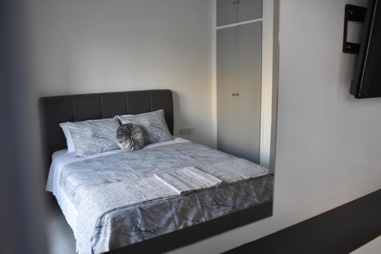 Marias Apartment - In City Centre,Near Beach 拉纳卡 外观 照片