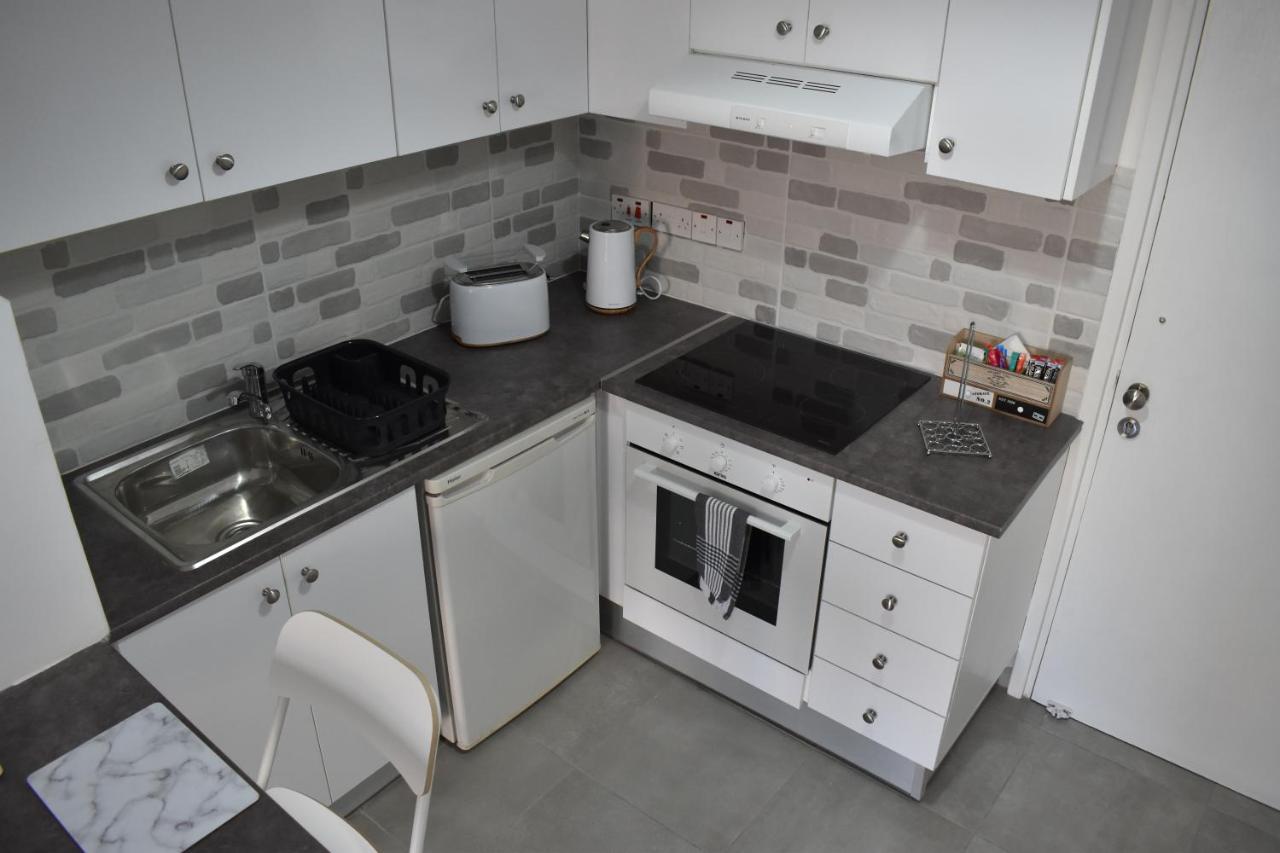 Marias Apartment - In City Centre,Near Beach 拉纳卡 外观 照片