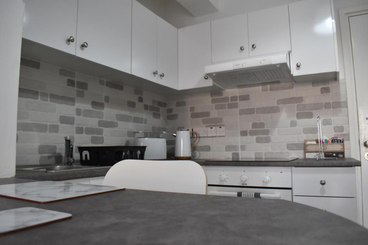 Marias Apartment - In City Centre,Near Beach 拉纳卡 外观 照片